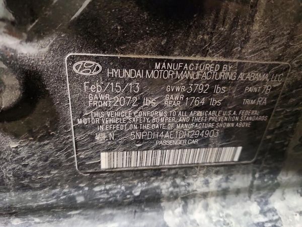 2013 HYUNDAI ELANTRA