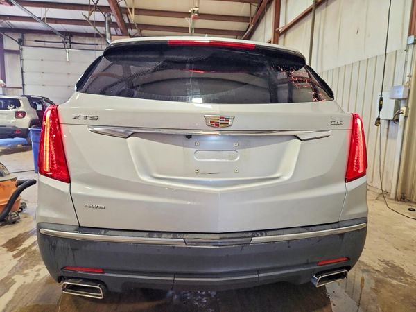 2018 CADILLAC XT5 Luxury
