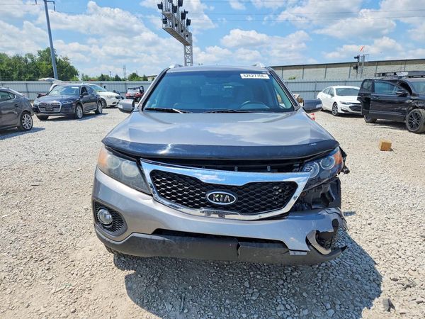 2013 KIA SORENTO Base / LX