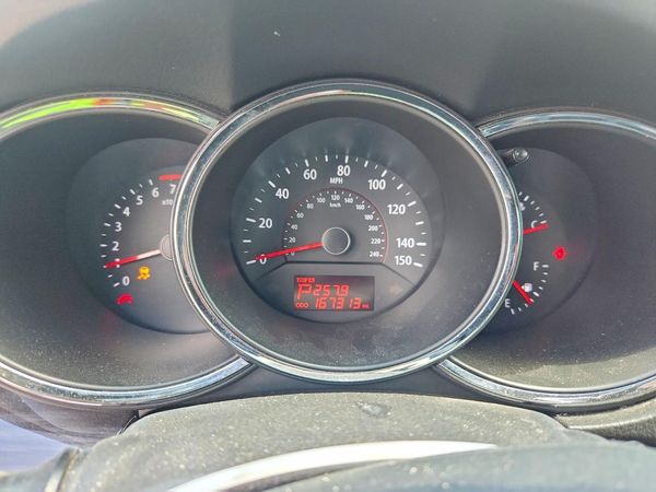 2013 KIA SORENTO Base / LX