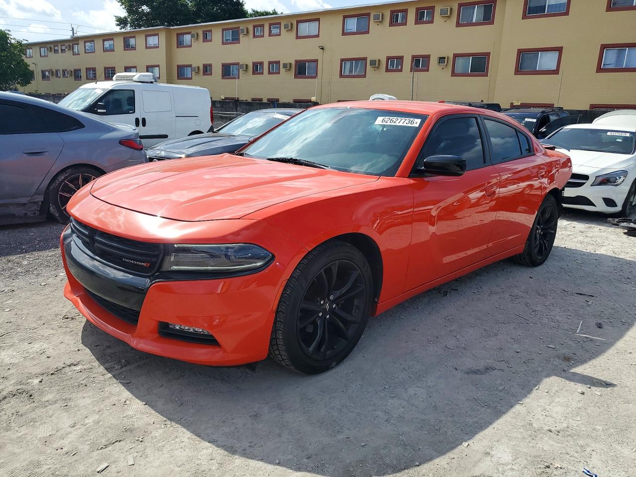 2017 DODGE CHARGER SXT