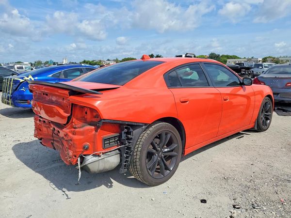2017 DODGE CHARGER SXT