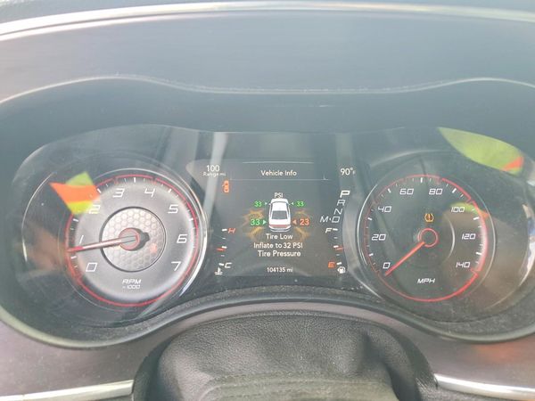 2017 DODGE CHARGER SXT