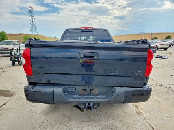 2018 TOYOTA TUNDRA SR/SR5