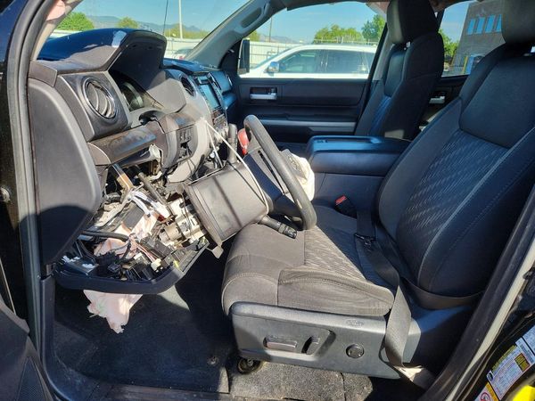 2018 TOYOTA TUNDRA SR/SR5