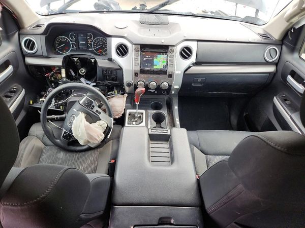 2018 TOYOTA TUNDRA SR/SR5