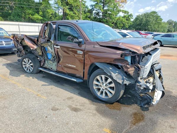 2017 TOYOTA TUNDRA Limited — Passenger 3/4