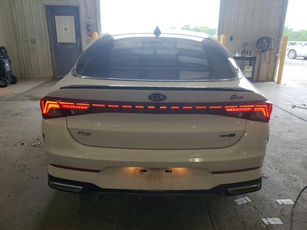 2021 KIA K5