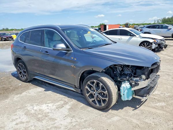 2022 BMW X1 sDrive28i
