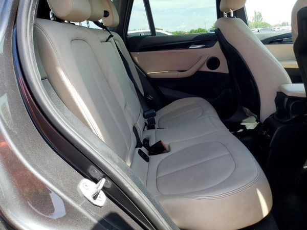2022 BMW X1 sDrive28i