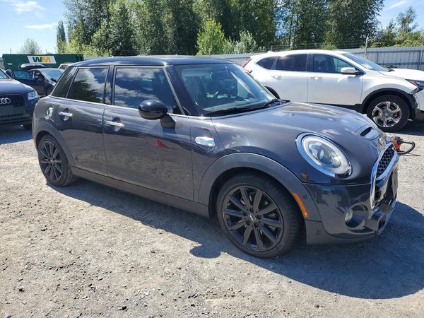 2015 MINI COOPER