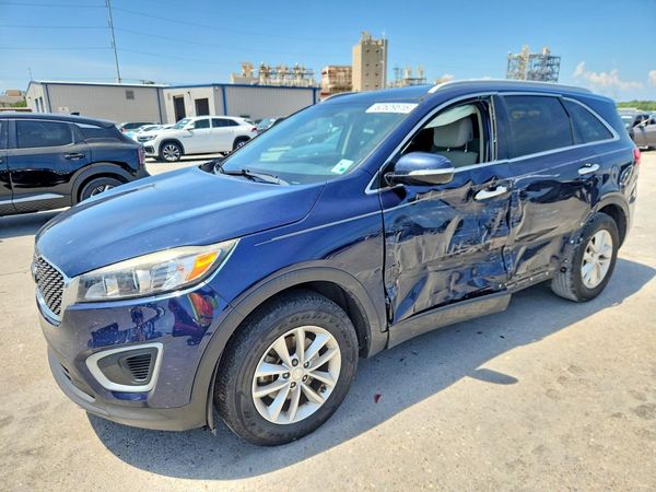 2017 KIA SORENTO L, LX
