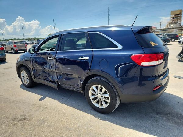 2017 KIA SORENTO L, LX