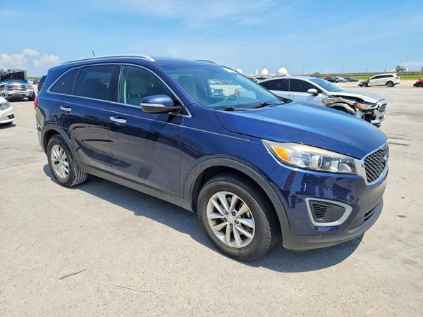 2017 KIA SORENTO L, LX