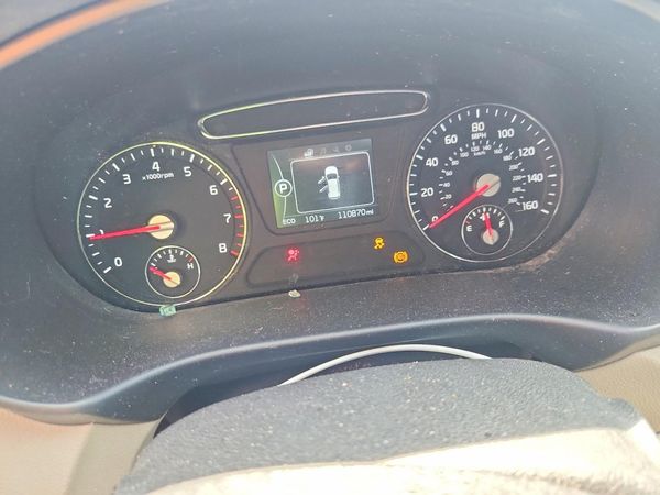 2017 KIA SORENTO L, LX