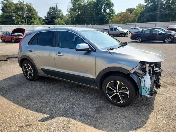 2026 KIA NIRO LX