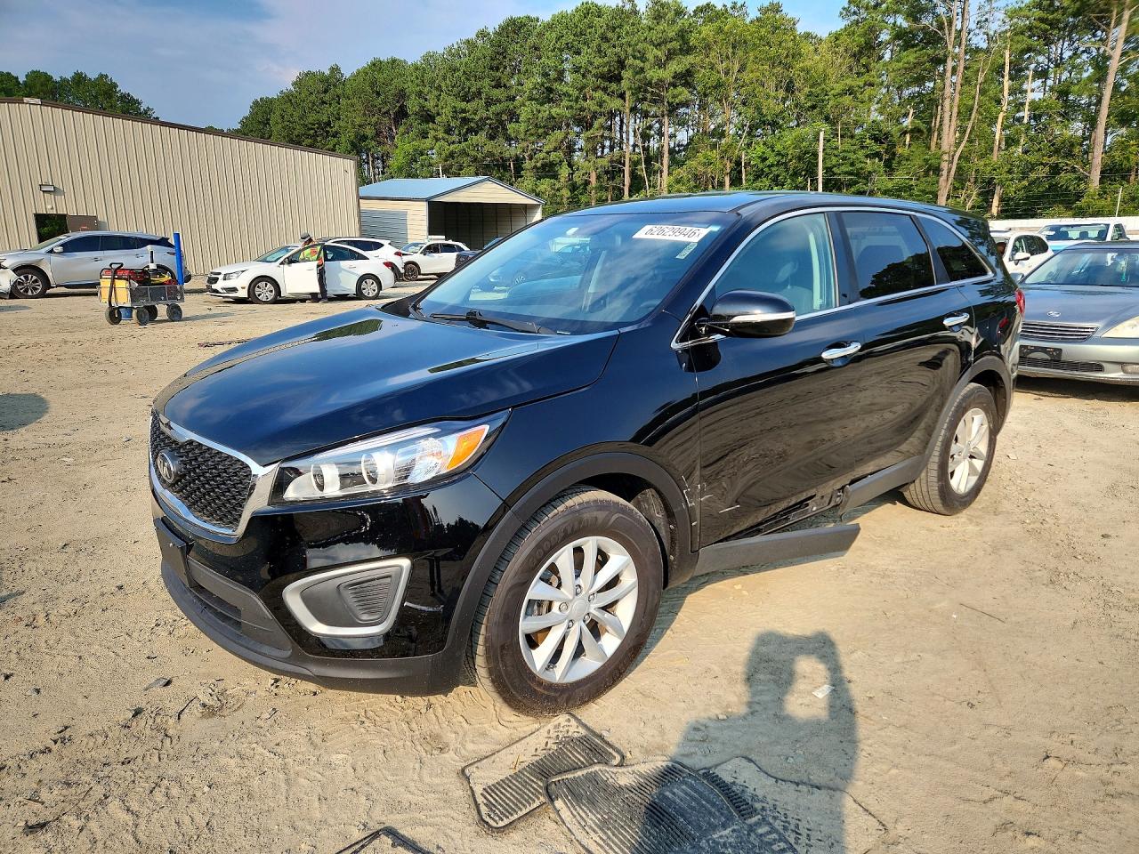 2017 KIA SORENTO L, LX
