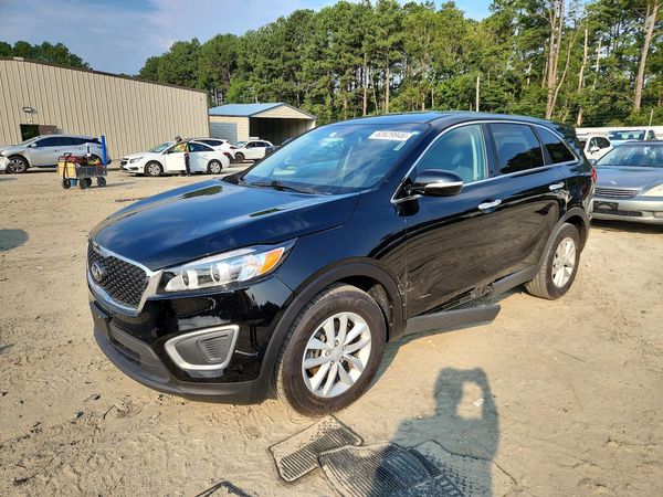 2017 KIA SORENTO L, LX