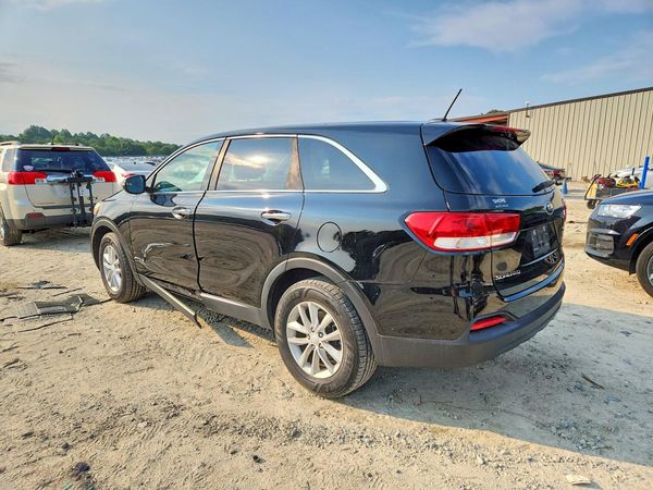 2017 KIA SORENTO L, LX