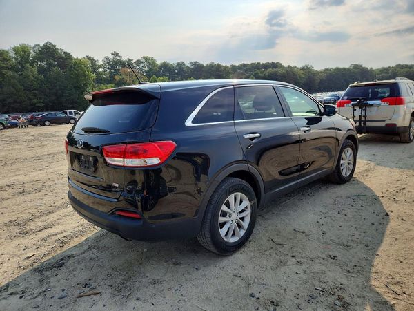 2017 KIA SORENTO L, LX