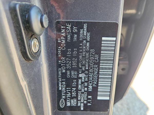2012 HYUNDAI ACCENT GLS (Middle grade)