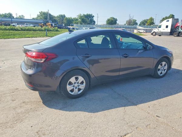 2017 KIA FORTE LX Base