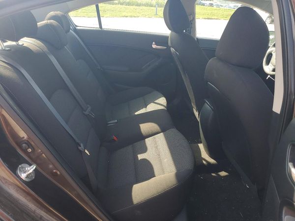 2017 KIA FORTE LX Base