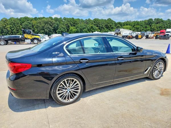2018 BMW 530E