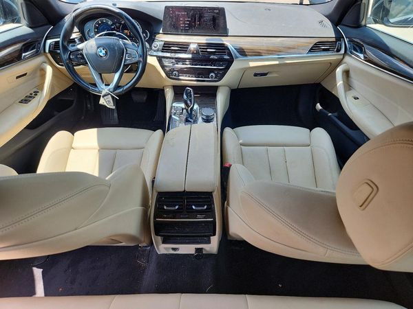 2018 BMW 530E