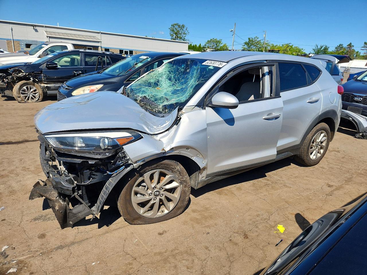 2018 HYUNDAI TUCSON SE Standard — Front 3/4