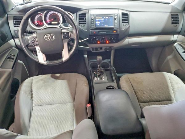 2015 TOYOTA TACOMA Delux Grade