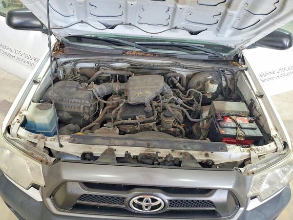 2015 TOYOTA TACOMA Delux Grade