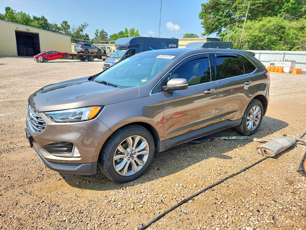 2019 FORD EDGE Titanium — Front 3/4