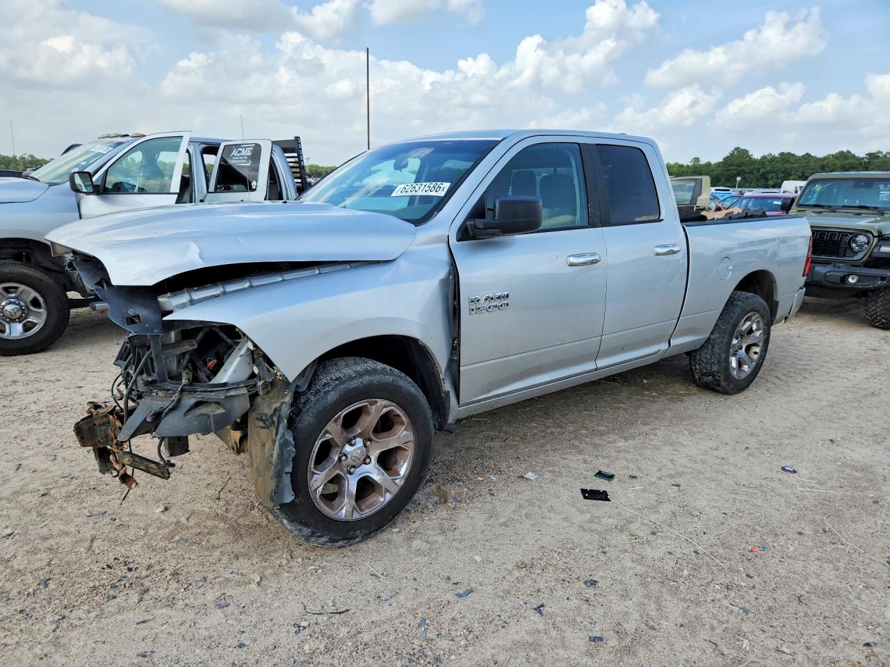 2018 RAM 1500 SLT QUAD CAB 4X4
