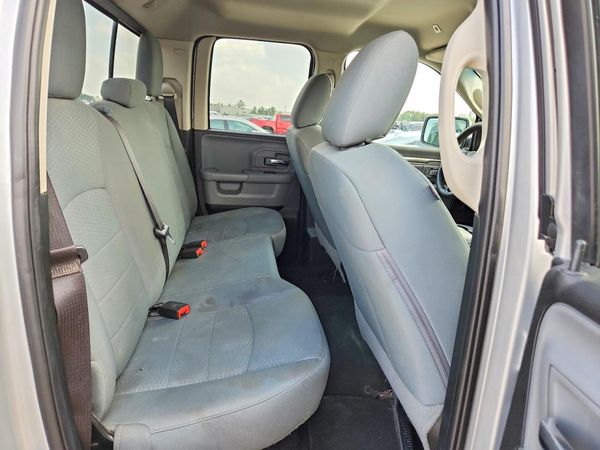 2018 RAM 1500 SLT QUAD CAB 4X4