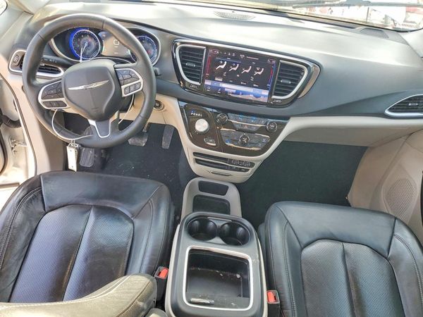 2022 CHRYSLER PACIFICA