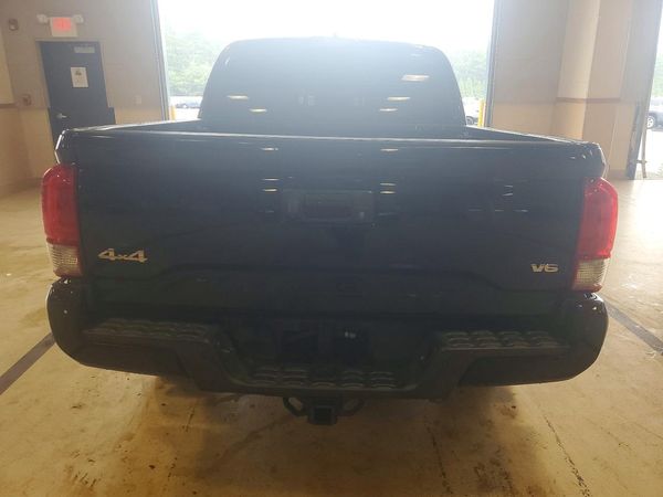 2016 TOYOTA TACOMA