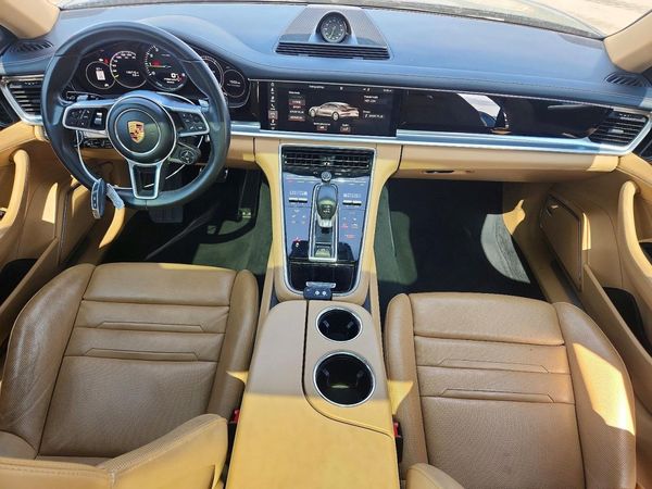 2018 PORSCHE PANAMERA 4 E-Hybrid