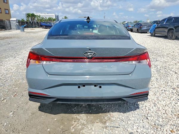 2022 HYUNDAI ELANTRA