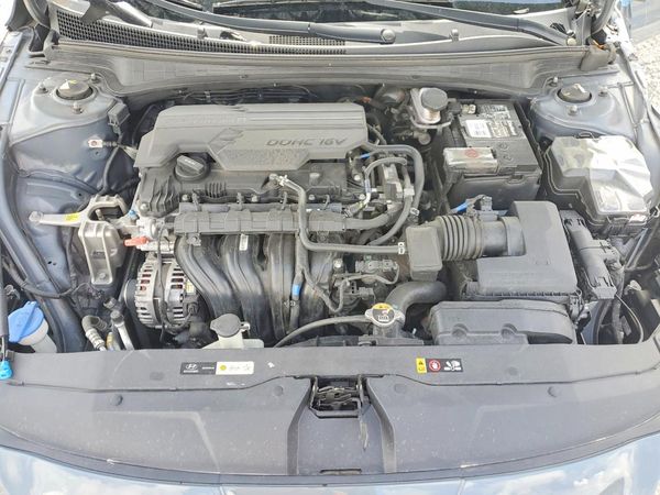2022 HYUNDAI ELANTRA