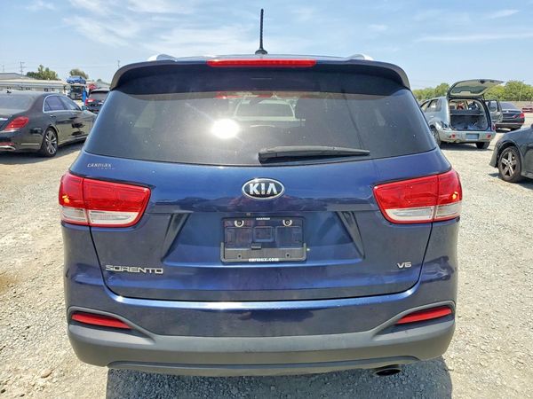 2018 KIA SORENTO L, LX
