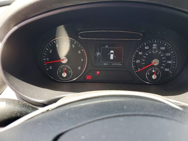 2018 KIA SORENTO L, LX
