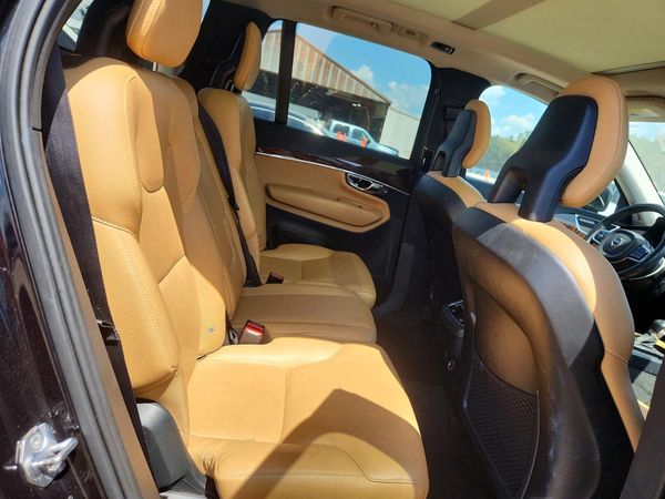 2016 VOLVO XC90 SV42 Momentum