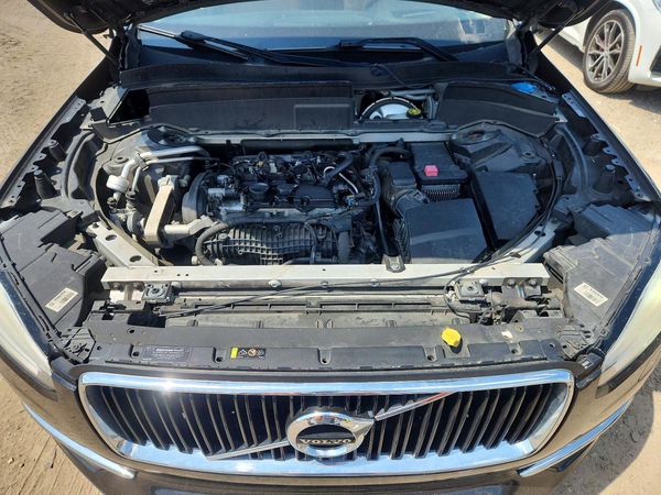 2016 VOLVO XC90 SV42 Momentum