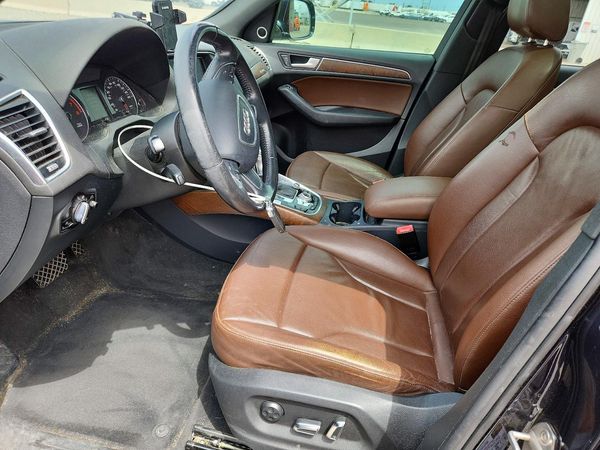 2013 AUDI Q5 Premium Plus