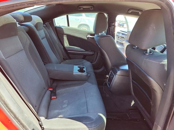 2017 DODGE CHARGER SE