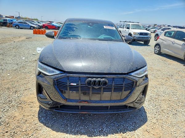2022 AUDI E-TRON