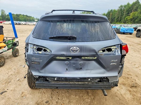 2026 TOYOTA COROLLA CROSS