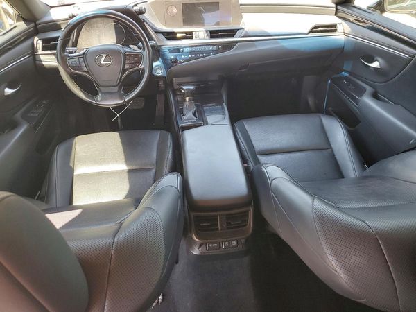 2019 LEXUS ES 350