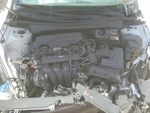 2021 HYUNDAI ELANTRA SEL w/ Premium Pkg